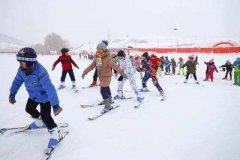 以冰雪運動助推旅游產(chǎn)業(yè)發(fā)展